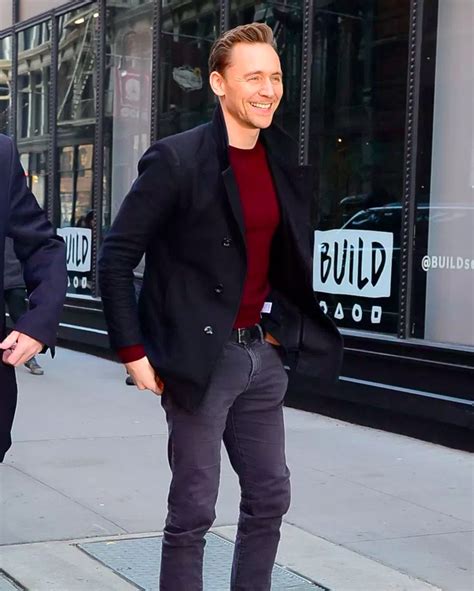 tom hiddleston outfits.